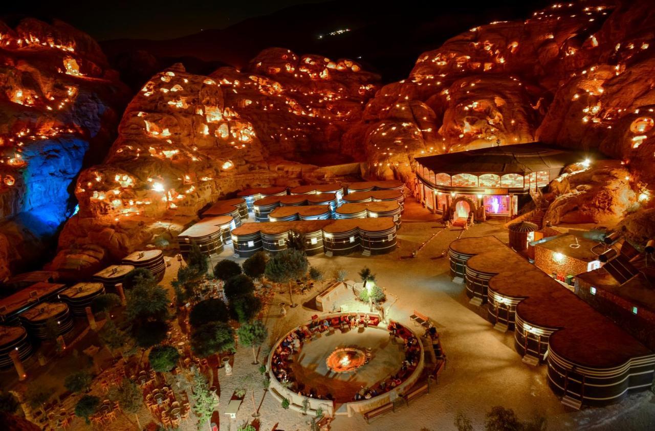 Отель Little Petra Bedouin Camp Al Hayy Экстерьер фото