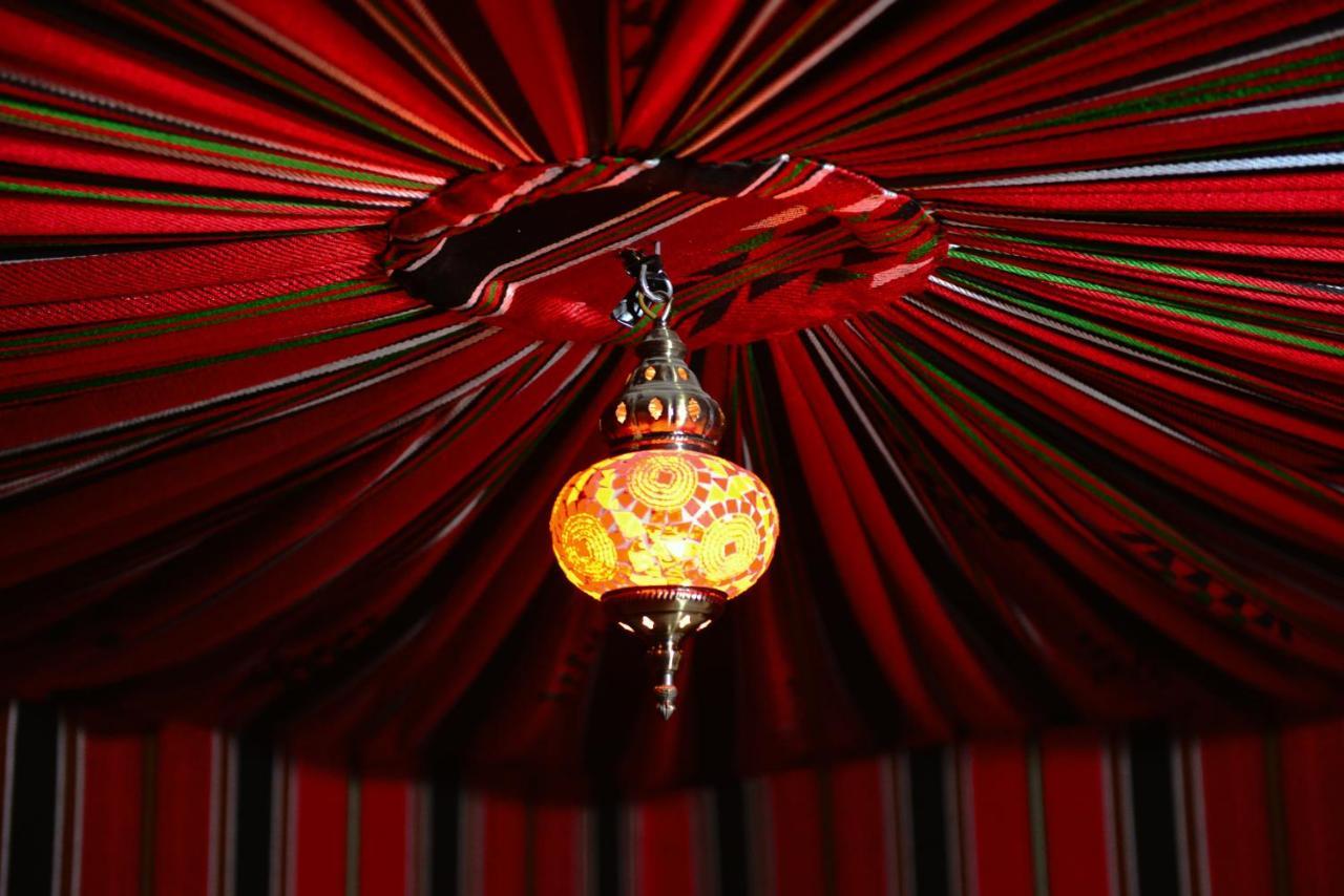 Отель Little Petra Bedouin Camp Al Hayy Экстерьер фото