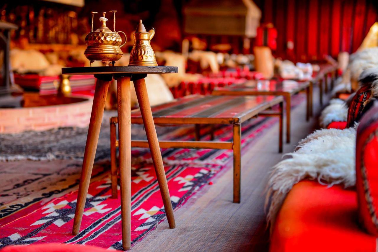 Отель Little Petra Bedouin Camp Al Hayy Экстерьер фото