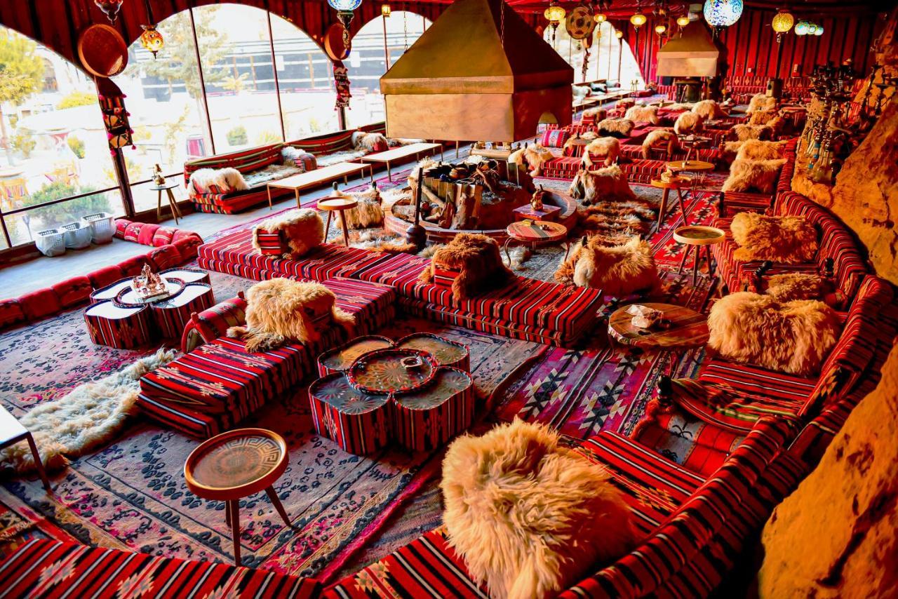 Отель Little Petra Bedouin Camp Al Hayy Экстерьер фото