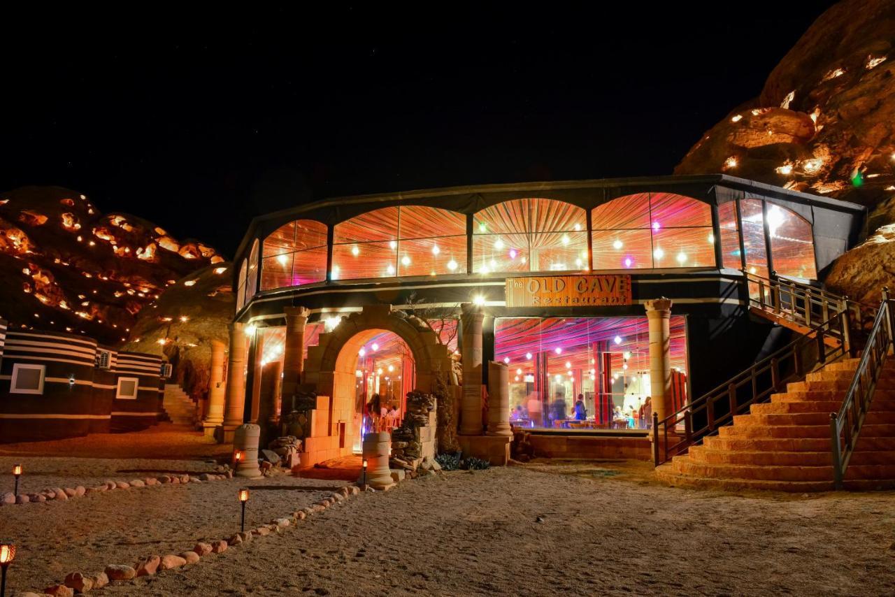 Отель Little Petra Bedouin Camp Al Hayy Экстерьер фото