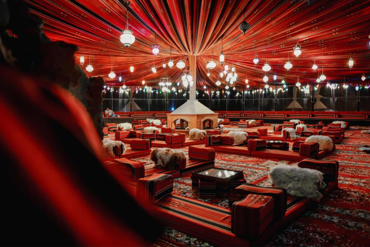Отель Little Petra Bedouin Camp Al Hayy Экстерьер фото