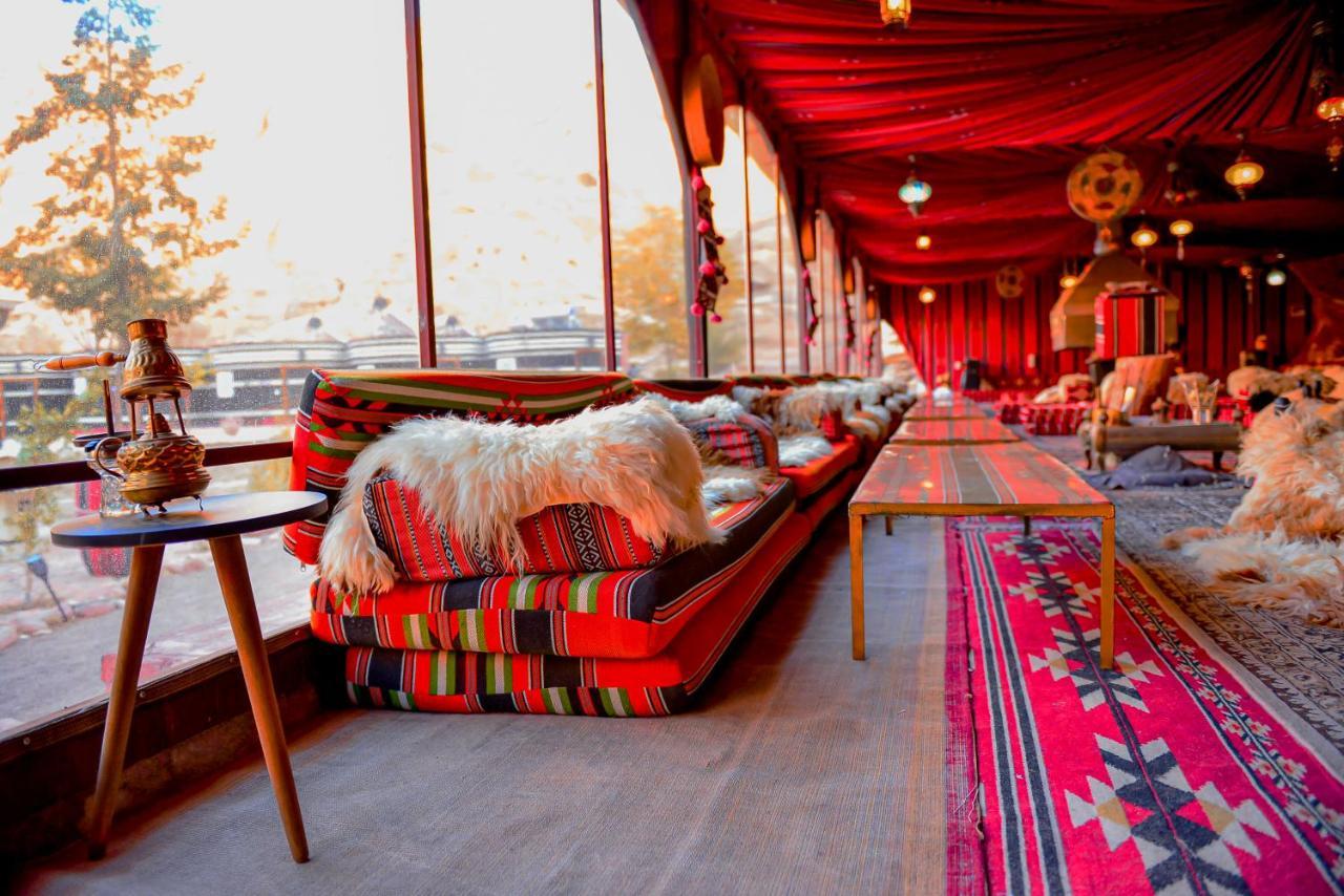 Отель Little Petra Bedouin Camp Al Hayy Экстерьер фото