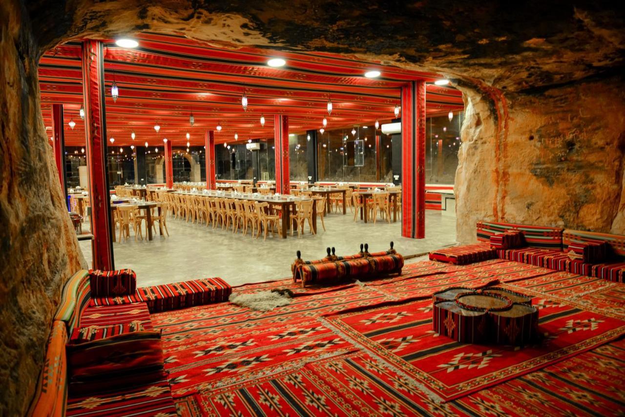 Отель Little Petra Bedouin Camp Al Hayy Экстерьер фото